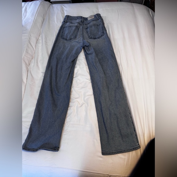 Hollister Light Blue Denim Jeans - Picture 3 of 3